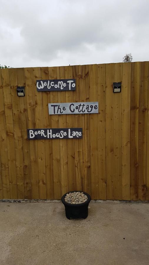 Pet Friendly Beautiful Detached Cottage Close To Spurn Point, Easington And Withersea Kingston upon Hull Exteriör bild
