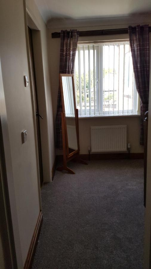 Pet Friendly Beautiful Detached Cottage Close To Spurn Point, Easington And Withersea Kingston upon Hull Exteriör bild