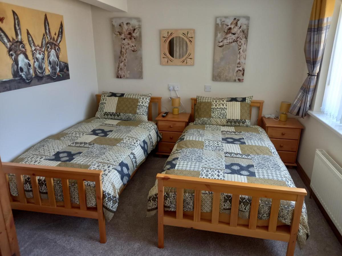 Pet Friendly Beautiful Detached Cottage Close To Spurn Point, Easington And Withersea Kingston upon Hull Exteriör bild